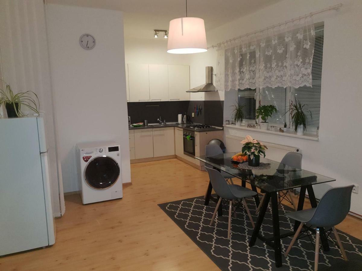 Apartman S Terasou Olomouc Exteriör bild
